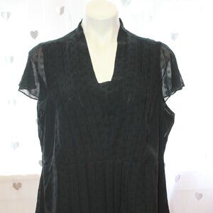 #280 CJ Banks Black Patterned Dressy Top Size X